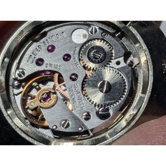 Mod 1977 Zenith Movado Museum Watch 14k Solid Gold 17J Spiderwebs Cal 30.5 main image 4
